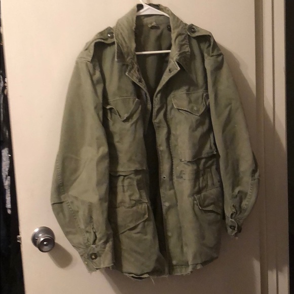 Other - Distressed military green jkt, Sz L